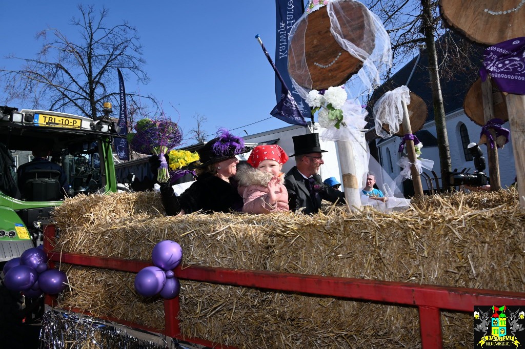 ../Images/Boerenbruiloft gemeentehuis 2025 019.jpg
